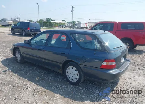 1997 Honda Accord Lx из США, поврежденный, VIN 1HGCE1720VA005911